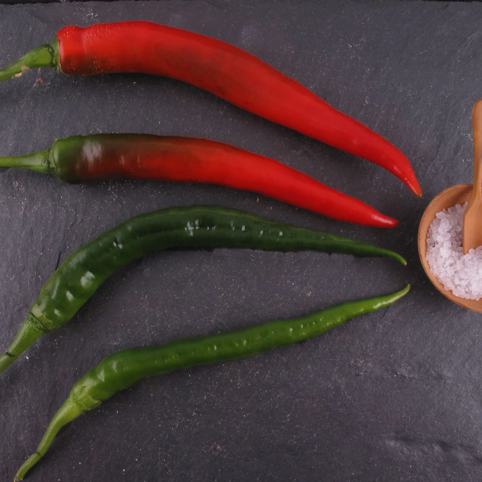 Türkische Peperoni 'Junus'